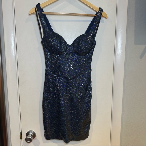 B. Darlin Navy Sequin Sweatheart Homecoming Mini Dress. Size: 3/4. - Picture 3 of 9